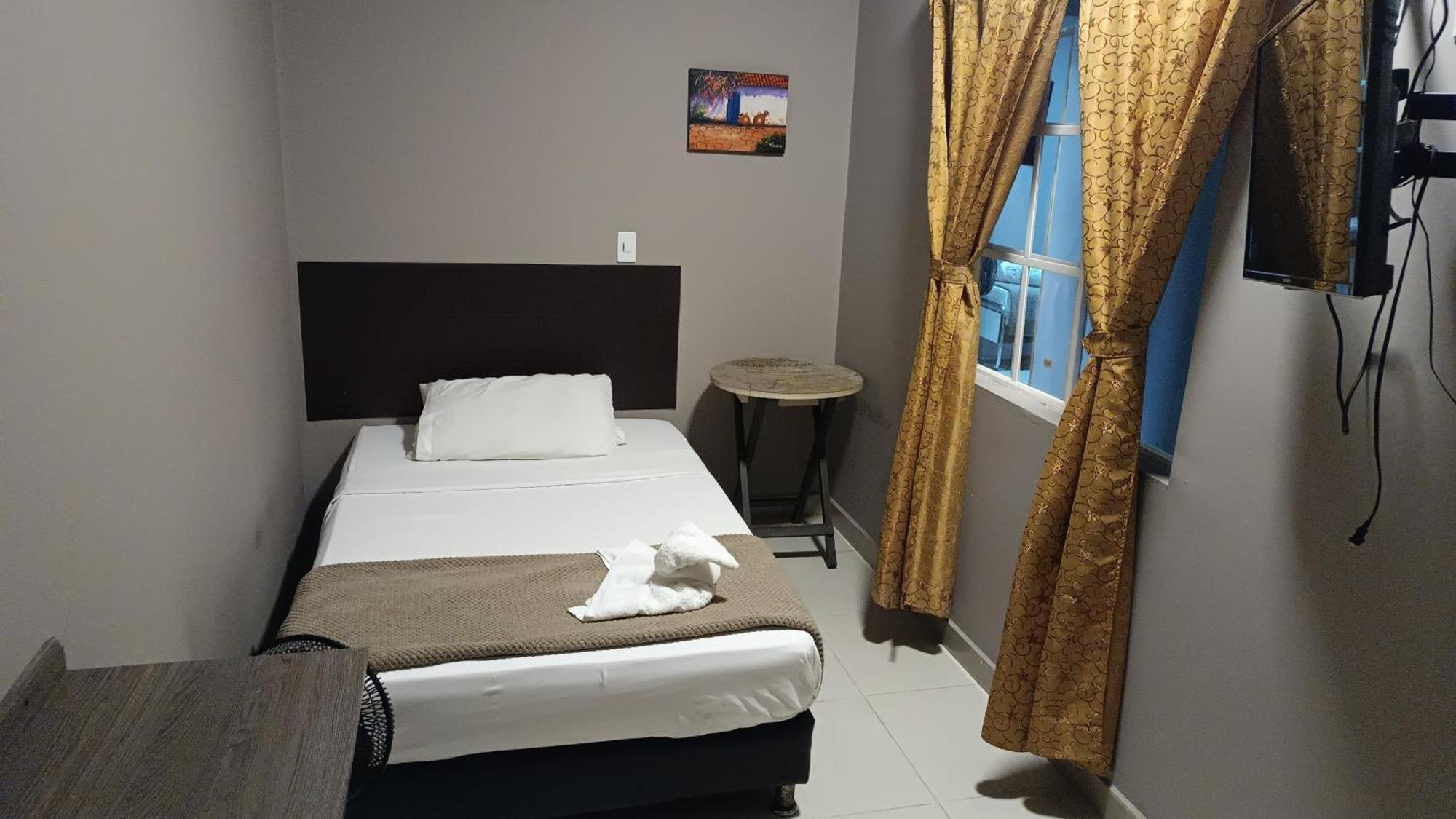 Hotel Simon Plaza Перейра Экстерьер фото
